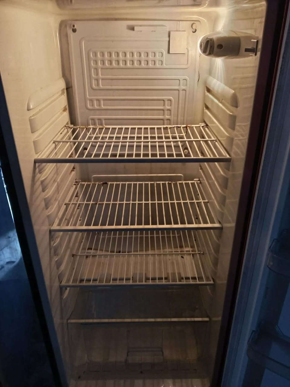 ثلاجه للبيع حجم عائليه سعرها ١٦٠وبيها مجال العنوان الديوانيه بدايه شارع
0786926778


**إذا كنت صاحب هذا الإعلان وتريد حذفه لأي سبب، رجاءا أرسل رسالة إلى الدعم الفني**