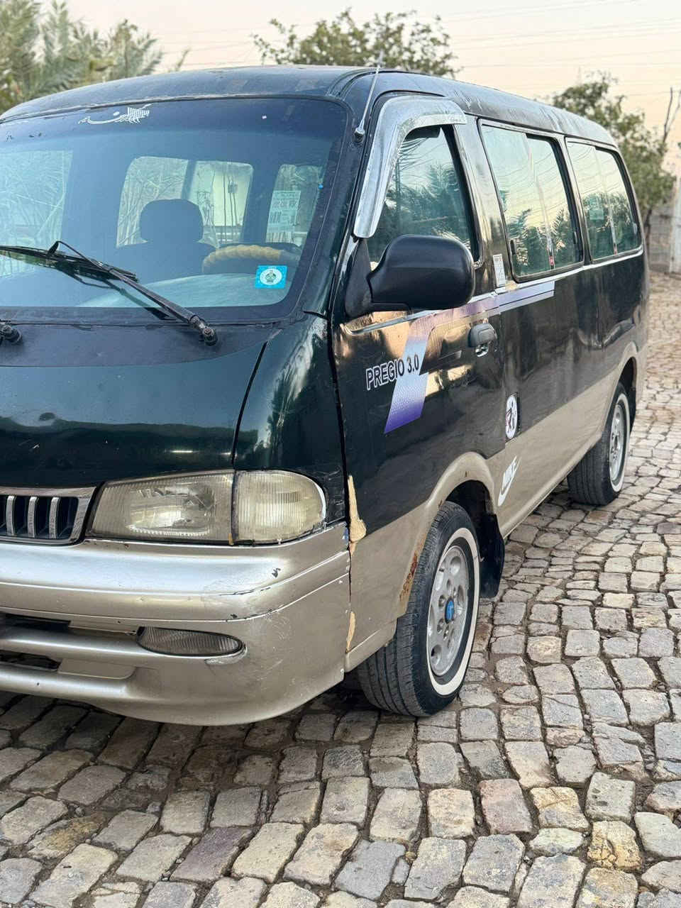 بريجو موديل 97محرك وكير واكسل خير من الله رقم بغداد انكليزي سنويه ل29 بسمي سياره مصفره هيئة ومرور شواصي نضيفه بس اليمنه معمر تعمير حلو صدر امامي خلفي نضيف السياره مصبوغه  دوشمه نضيفه باور مشط كله نضيف تايرات نضيفه سياره جاهزه السعر 48 وبيها مجال قليل مكاني بغداد رقمي ***********
