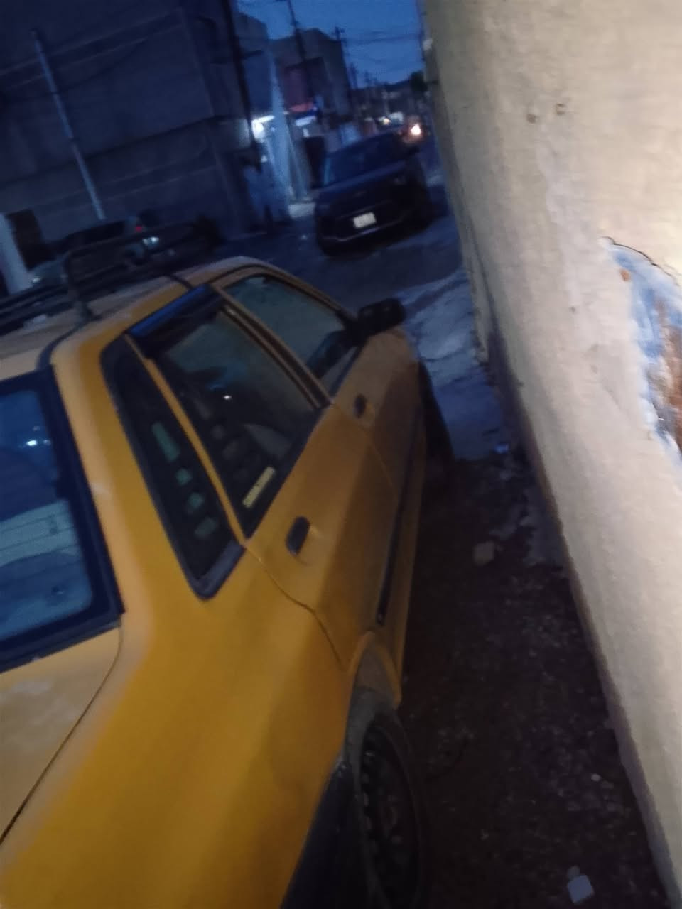 سلام عليكم سايبة موديل 12 هزة هيئة غرامات مصفرة سنوية ل 29 بس بيها طخة بجاملغ الخلفي  صغيرة كير الرابع يفلت غير ذني ماكو مكينة جديدة كهربائيات جدد سيارة حلوة مابيها شي عدة الي ذكرتة مكاني بغداد الأمين الثانية رقمي للتواصل *********** سعرة 26 وبيها مجال
