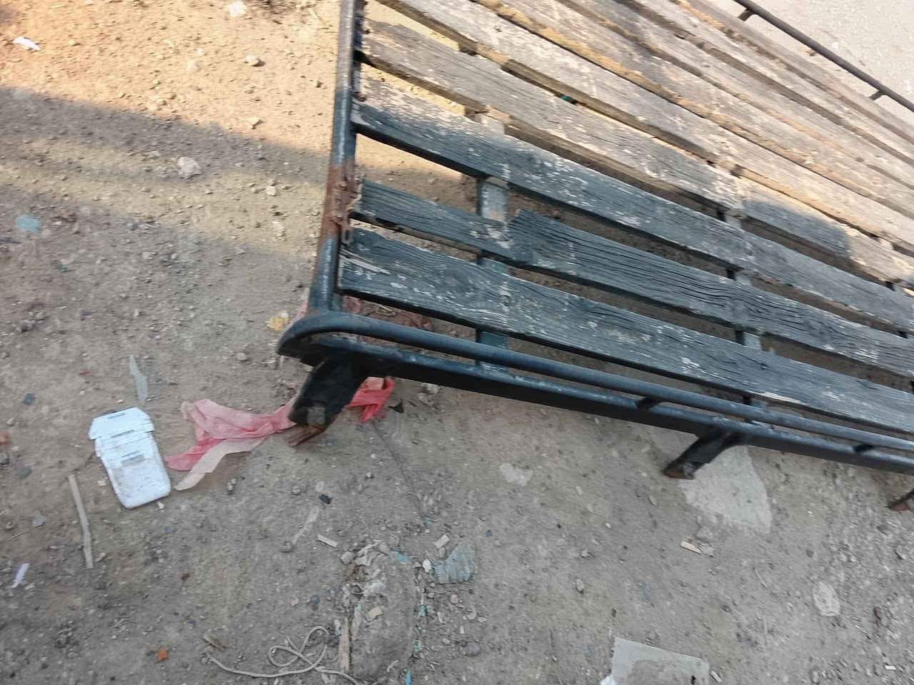 سلام عليكم سيبايا مال بسته نضيفه
السعر 80 العنوان  العنوان بغداد الدوره ***********
