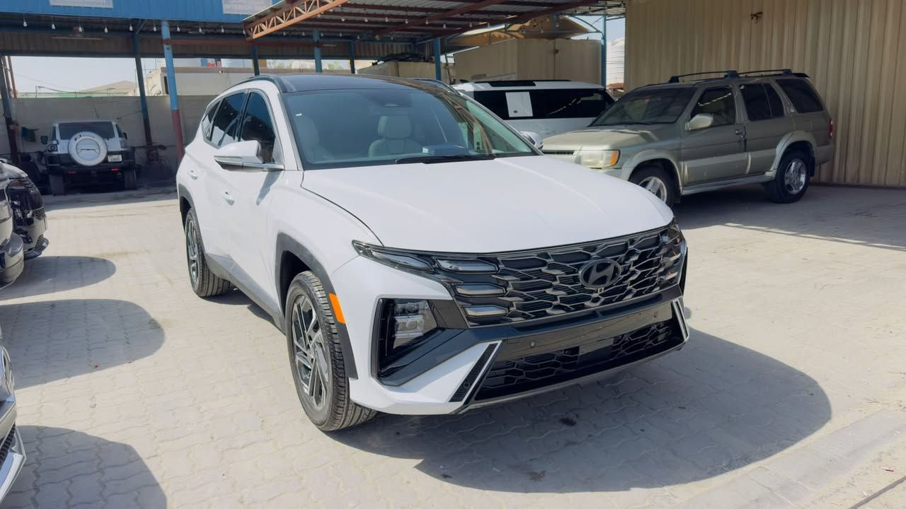 السعر يمي جوه السوك للبيع توكسان 2025 VIP
السلام عليكم للبيع توكسان 2025 فول موصفات للاخير شتريد مواصفات تلكه بيه اعلى فئه تتقدم وترجع من لبصمه حادث جاملغ وبنيد
السياره جاهزه لشحن سبوع وتدخل بغداد بسمي لمشتري او تريد واصل بصره اذا عندك كتاب شهداء تكدر ادخله

( السعر 200 وبيه مجال بسيط لشراي )

الاتصال ( *********** حسين)
