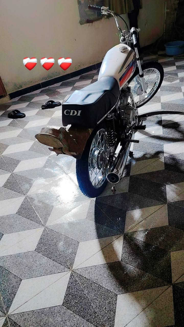 السلام عليكم دراجه للبيع شاصي موديل 19 تعميره 26 كفاله اوراق اصولي *********** شراي يتصل 👍
