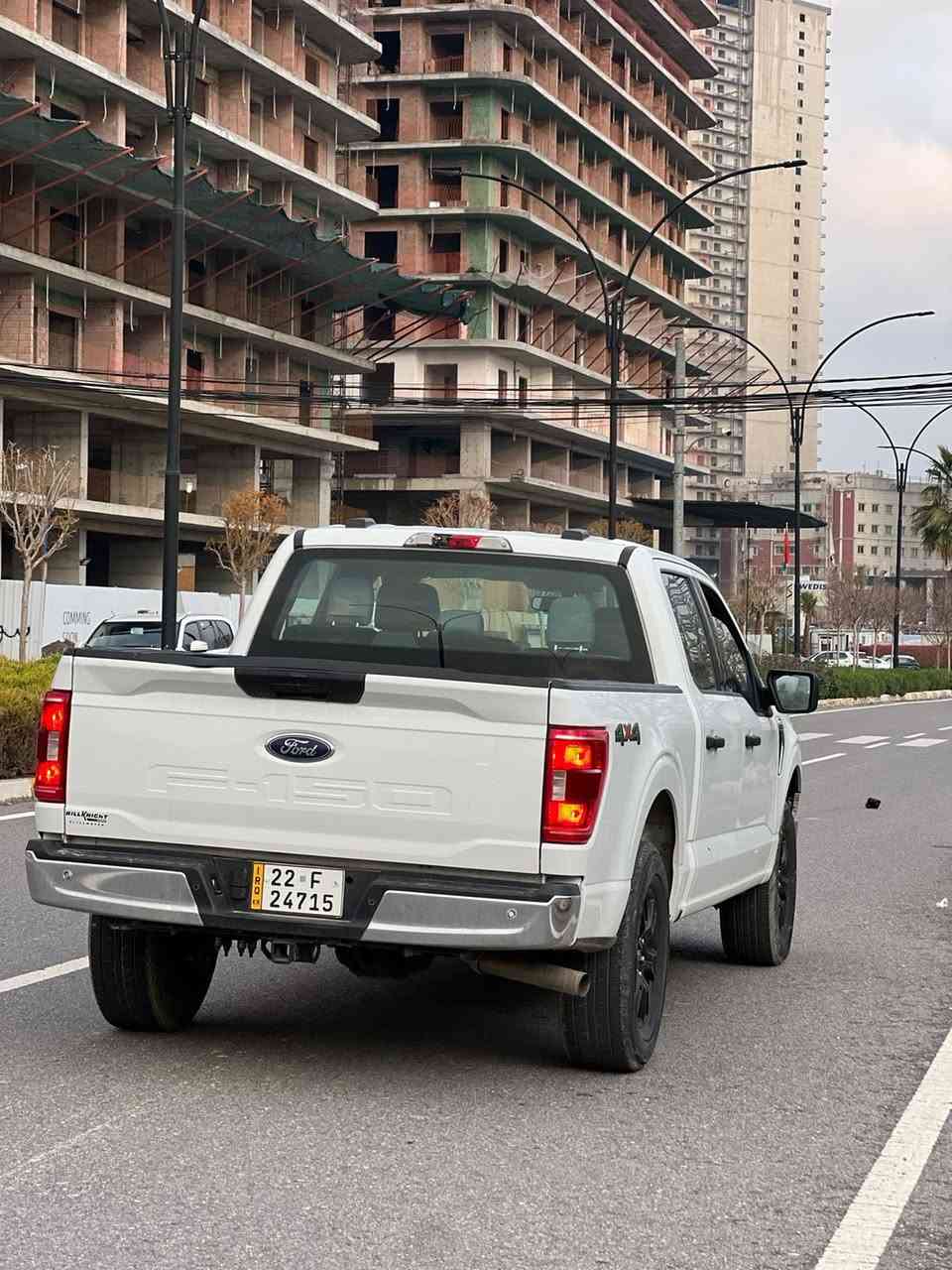 فورد F150 موديل ٢٠٢٢ مواصفاتXLT  فور ويل محرك ٨ سلندر ماشي ٣٣ الف فقط جاملغ صبغ يسار باب مبدل بلادي بدون ضرر داخيل مرقمة جاهزة بدون نقص سعر ٢٩٨ ورقة مكان اربيل شراي يتصل مروس حسب قناعة برقم شمالي لمزيد 
***********
***********
