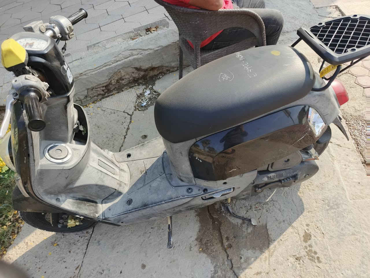 السلام عليكم ماكس بوليس مال رنبه السعر ٨٠٠وخمسين المكان بابل مجسر الثوره ***********
