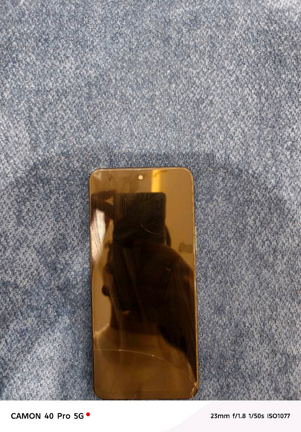 هجاز هونر x8
الجهاز مبدل شاشى 
و بي فطر صغير ما راح يئذي عله الجهاز 
العلوان الديوانيه شارع سيد امين