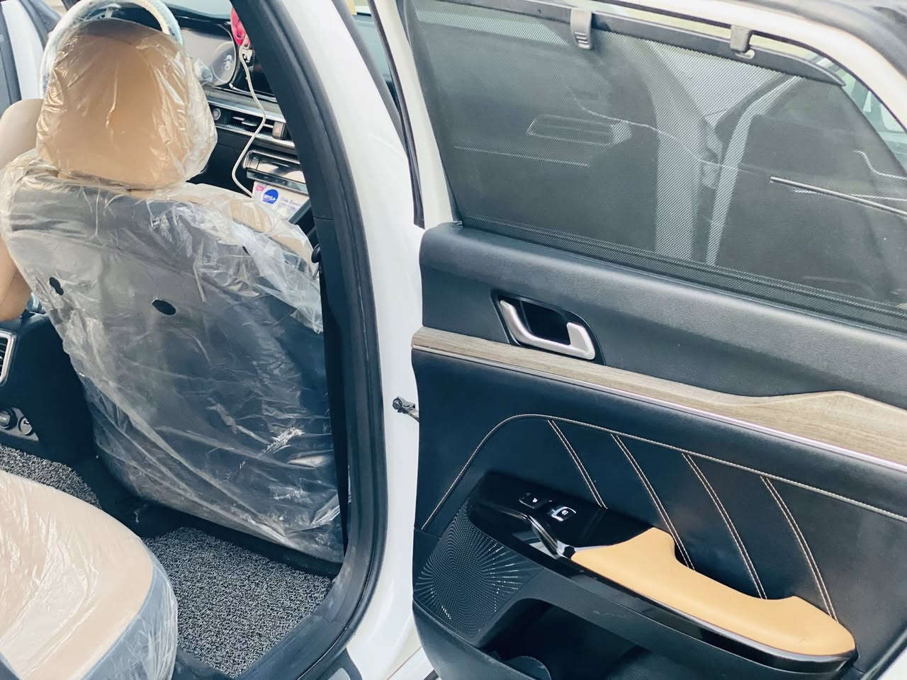 K5 2023
وارد كوري  
محرك تيربو 
رقم القادسيه معوقين وكاله عام اسويلك 
فول مواصفات 
كاميرا خلفية 360 درجة
بانوراما
تبريد قطعتين 
نقطة عمياء
تشغيل عن بعد 
حساس امامي وخلفي
رادارات جانبية
توقف ذاتي 
‏بردات خلفية بلادي
‏سيارة تتقدم وترجع بل بصمه 
تسجيل شاشه امامي خلفي 
كير موس  
ملاحضه سياره فول واحد على واحد موصفات شنو لي يخطر على بالك موجود 
بيها صبغ  البنيد وجوملغ الأمامي قبق الجنطه وبيه 
ومقدار  أربع أصابع بارد 

عداد المسافة 75000
ماشيه ٧٠ حقيقي 
للاتصال ***********
السعر 170وبيها مجال قليل
