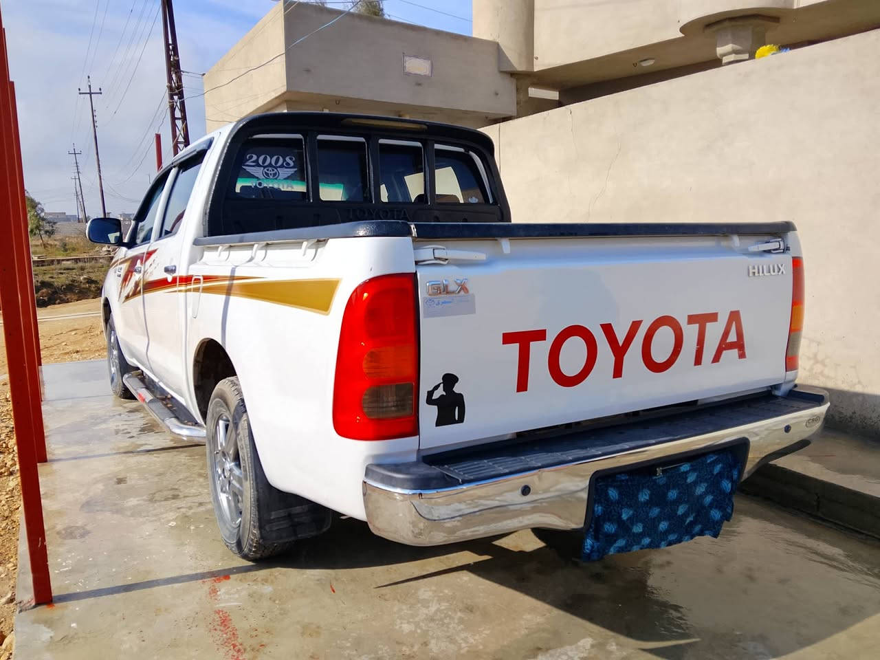 سلام عليكم البيع تويوتا هايلوكس موديل2008 وكالة وا تحويل بي كابون بانزين الستفسار عله رقم ***********0
