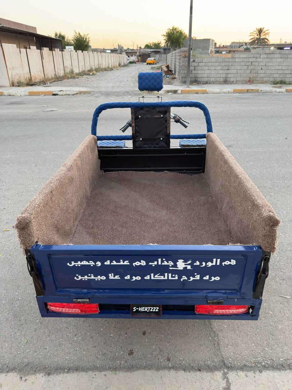 السلام عليكم ستوته للبيع موديل 2017 محدث 2021 شرط بليته أوراق أصولي كمرك كامل ركبه وشاصي بل شرط كهربائيات فول كيربوكس البلاد بل باكيت عليه محرك 21  ستوته مابيه اي نقص مكفوله كفاله عامه السعر مليون 350  وبيه مجال
مكاني كركوك

***********

والمو شراي لا يكسر بحلال العالم
