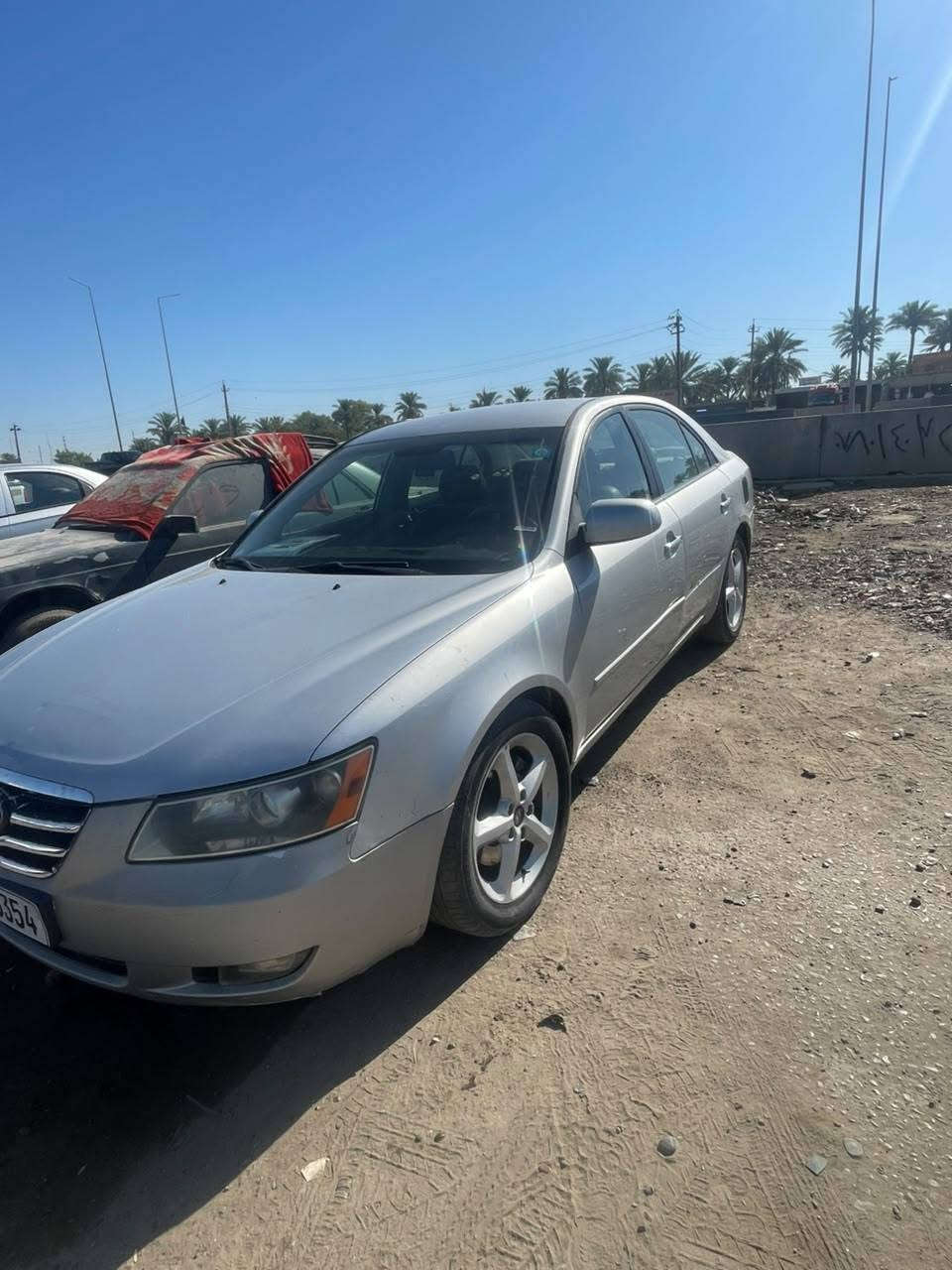 سوناته 2006  بيهه اربع قطع امبدلات ابلادي بدون صبغ بس جاملغ الخلفي بي صبغ سياره ليبل واحد سياره ناعمه ابشكل تبريدهه ثلج يكرص غرفه جلد كشنات كهرباء وارد امريكي تخم تاير بل باكيت شاده سعر قفل 80 الي يعجبه يخابر بدون عمله والي ميعجبه اكو كولشي بسوك 6 سندر محرك جديد ساعه وادامه امسويلهه بيدي بغداد غزاليه او المشاهده *********** ملاحضه ولا قطره معجون بل تكم بس صبغ تجي وشوف سياره ليبل واحد

