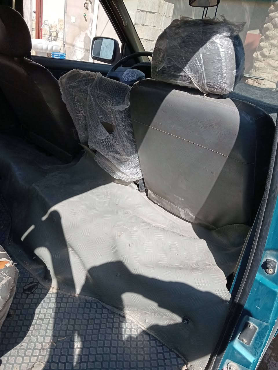 يريجوموديل 1999كامل مواصفات مكينه 2700جديدةوكيرواكسن كفاله كهربائيات شغاله شواصي كفاله معجون بس باب السلايت حداديه جديدة تايرات جددسنويه بسمي جديدة مصفرة غرمات اتصال ع هذا الرقم موجود***********
