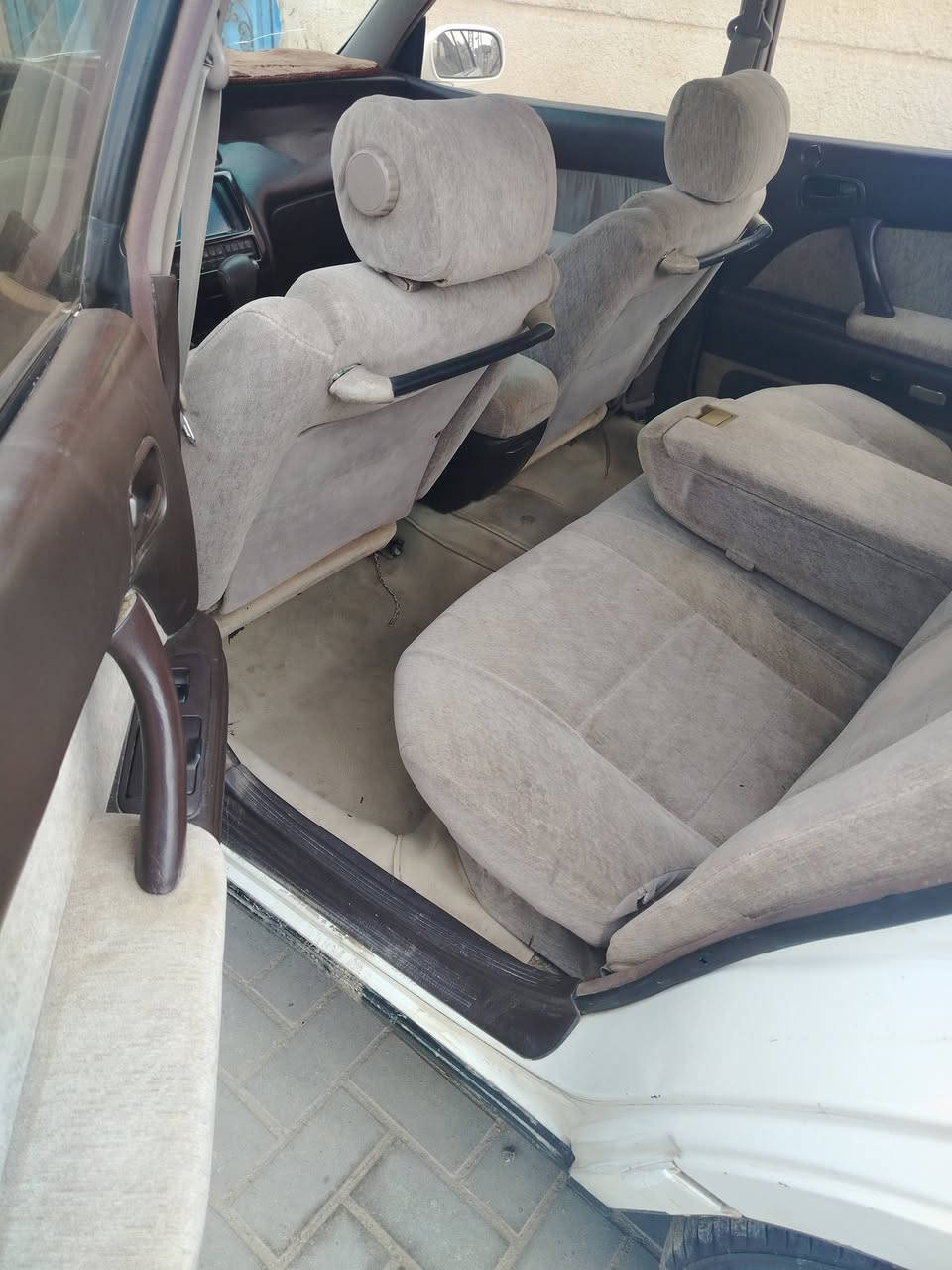 بطه متصل مكفوله من لكص الضربه والنقل رقم بصره مكينه وكير ثنين ونص جدد حداده حلوه تخم تاير   راعيها جاري ويريد تحويل كهربائيات كلها شغاله سنويه مامنتهيه السعر ٥٥ مكاني بصره رقم ***********
