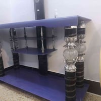 طاولة • ديكور منزلي