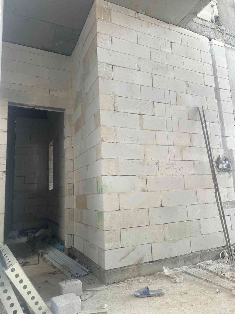 سلام عليكم 
خلفه بنا ماهر المصري 
شغل مرتب وكل الزين وملتزم بالموعد 
قطعي يوميات شغل بلوك اسود و فرمستون وطابوق 
استلام مهندس 
***********
