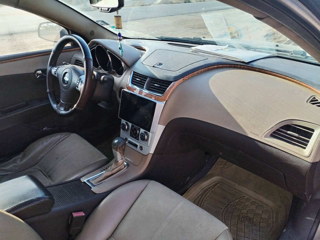 ماليبو موديل ٢٠١١ سياره بيه قطعتين صبغ فقط ترهم مراوس ماليبو شكل الجديد للاستفسار الاتصال على ***********
