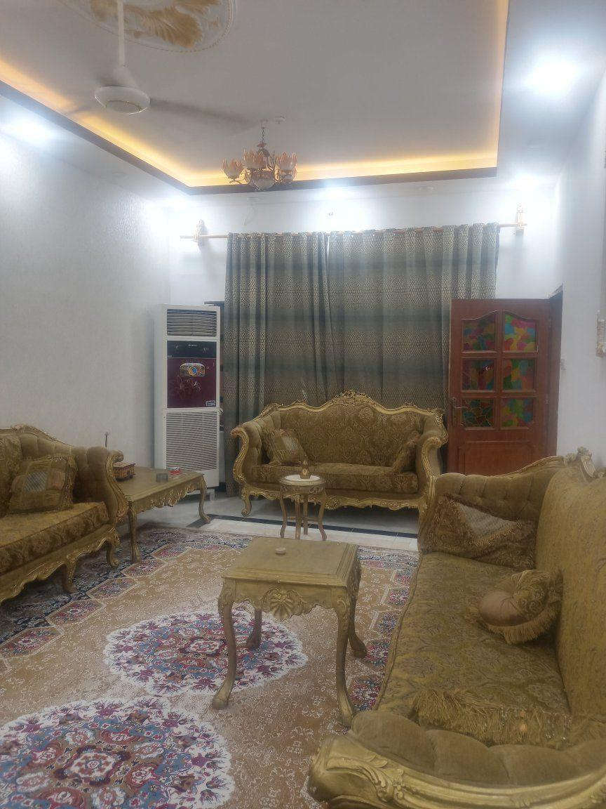 بيت بحي المهندسين طابقين خلف صيدليه جذع اانخله وصالون حلاقه هلين المساحه 330m سبع غرف نوم ديوان صالتين حمامات اربعه حديقه مشايات باسمي انا البنا سنه 2016والطابق الثاني2023البيت منطقه هاديه خلف الاربع شوارع مباشر سعره 600بيه مجال قليل للاستفسار*********** البصرة, العراق
