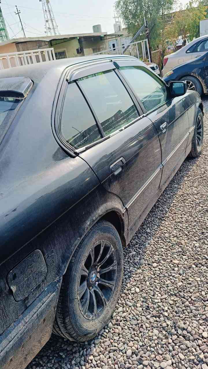 السلام عليكم 
للبيع بي ام 525 موديل1991
كير مكينه بشرط توماتيك 
سنويه عظم 
مكان السياره سهل نينوى برطله معرض بانوراما 
للاستفسار 
***********
***********
