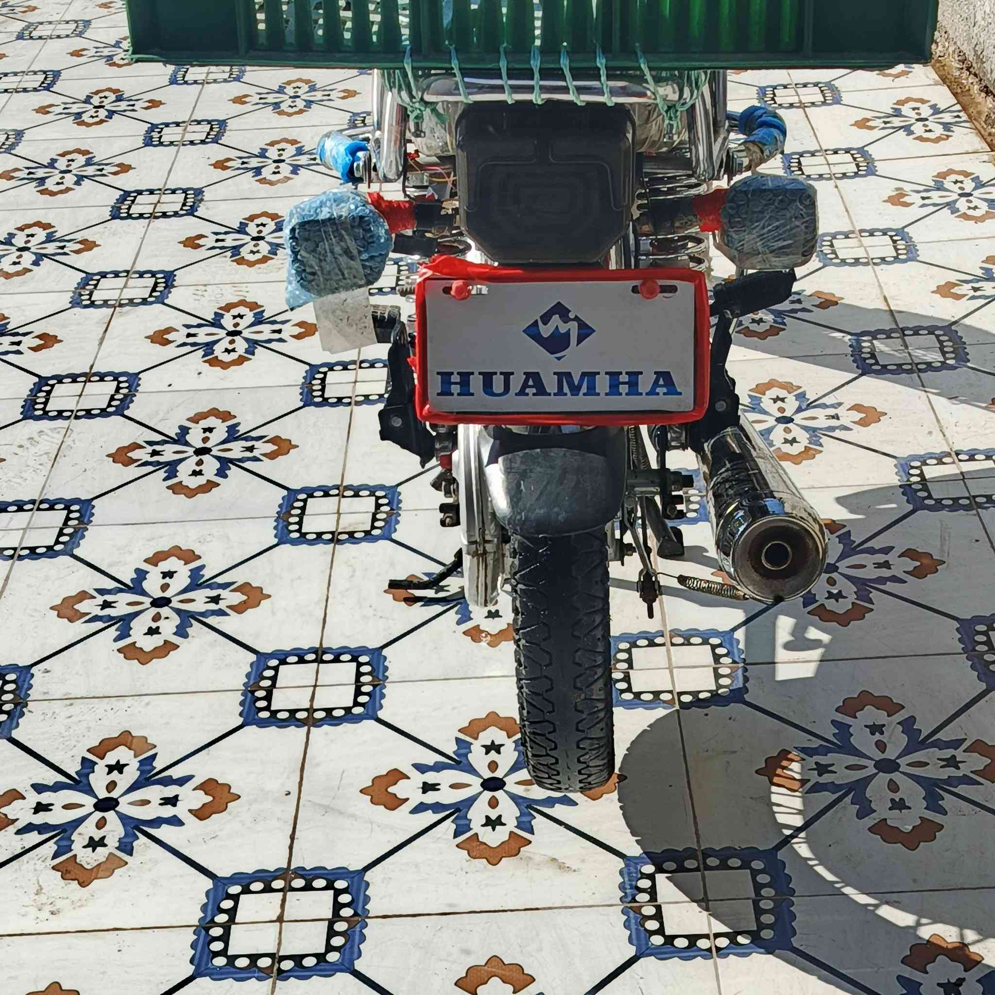 السلام عليكم دراجه للبيع مديل 24 اوراق اصوليه السعر 700 وبيه مجال وهاذه رقمي ***********
