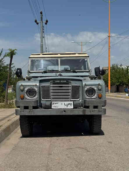 جێب لاند ڕۆڤەر 1975 ئارامی پلاستیک ئەسڵی 
سەیارەکە نمونەیە لە جوانی 
زۆر بە جوان و خاوێنە ماوەتەوە 
دینار مەسرەفی تێدا نیە 
گێڕ و مەکینە بەشەرت 

نرخ : خاڵێک دابنێ لە کۆمێنت بە تایبەت دێت 🤖 

تەحویل ئەکرێت بەشەرت ماڵی دۆستە 
زۆر کەم مەسرەفە و پاکە 

بۆ زانیاری زیاتر پەیوەندی بە خاوەنی 

***********
***********
