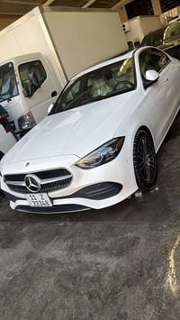 مارسدس 2024  ماشي ١٦km فول مواصفات C300 فتحه  كشنات تدفئه تبريد  صندوق...