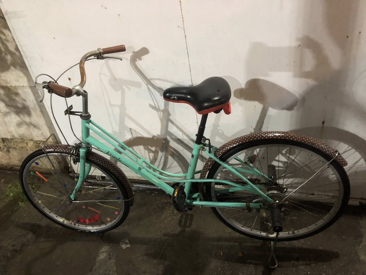 سلام عليكم عدي هذا لبيع


**إذا كنت صاحب هذا الإعلان وتريد حذفه لأي سبب، رجاءا أرسل رسالة إلى الدعم الفني**