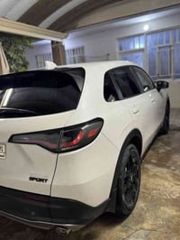 هوندا HRV 2023 بيها بنيد مبدل وجاملغ معدل بارد  بجم كبس بلادي  السعر 1...