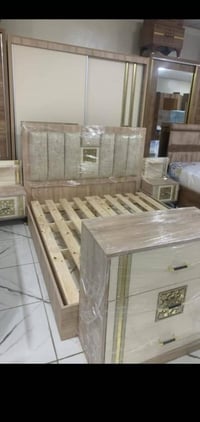غرفة نوم • خشب MDF ١٨ • سرير ١٦٠