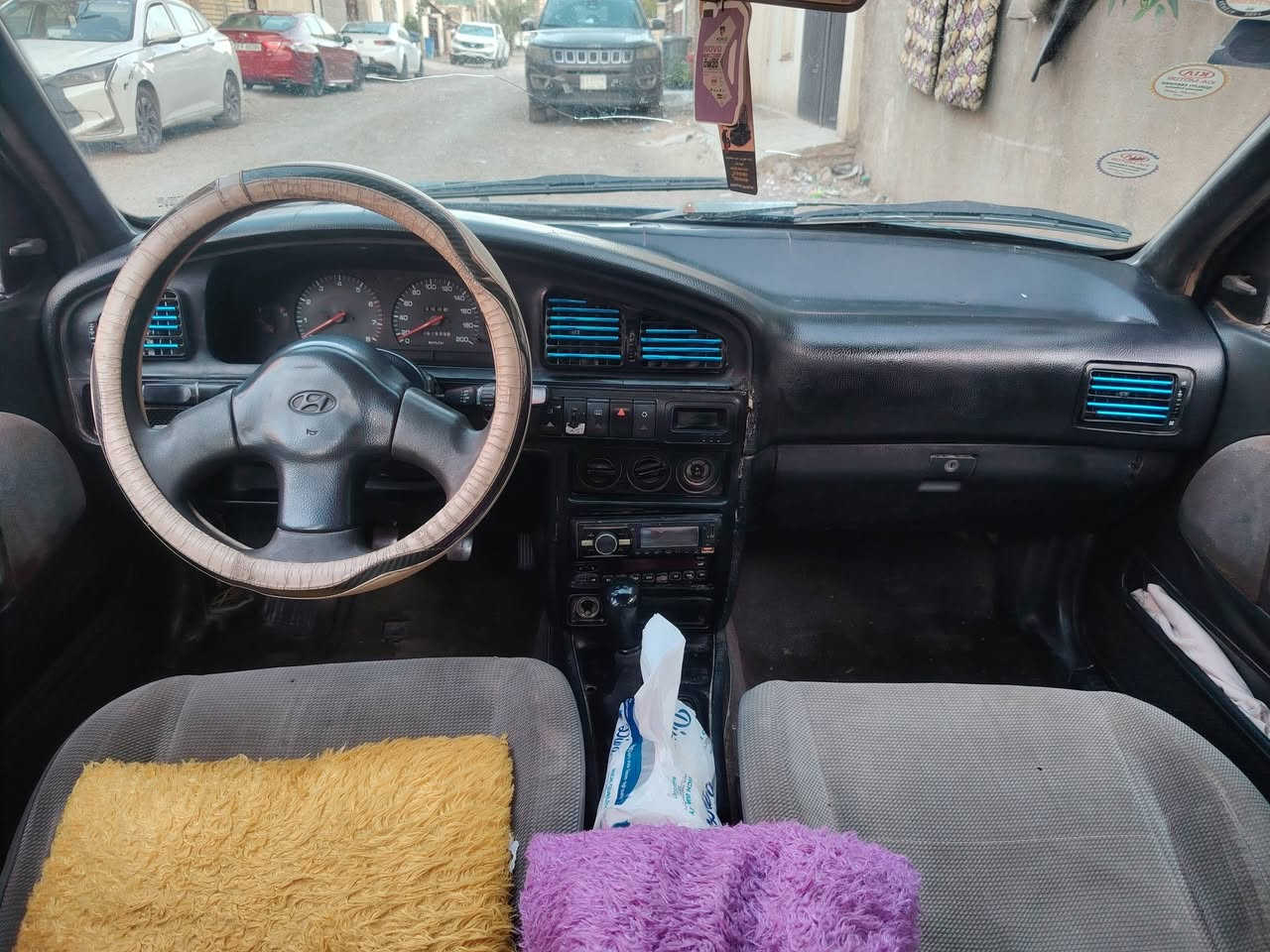 للبيع، الأنتره دمعه موديل 93 مصبوغه جماليه مابيه اي ضرر لا خياس ولا معجون محرك گير خير من الله لا تنقيص ولا بخار سياره جاهزه بس تفر سويج السياره بأسمي رقم نگليزي سنويه لل31 تحويل مباشر، السعر 28 وبيها مجال،  بغداد الدوره ***********،،،،،، ***********
