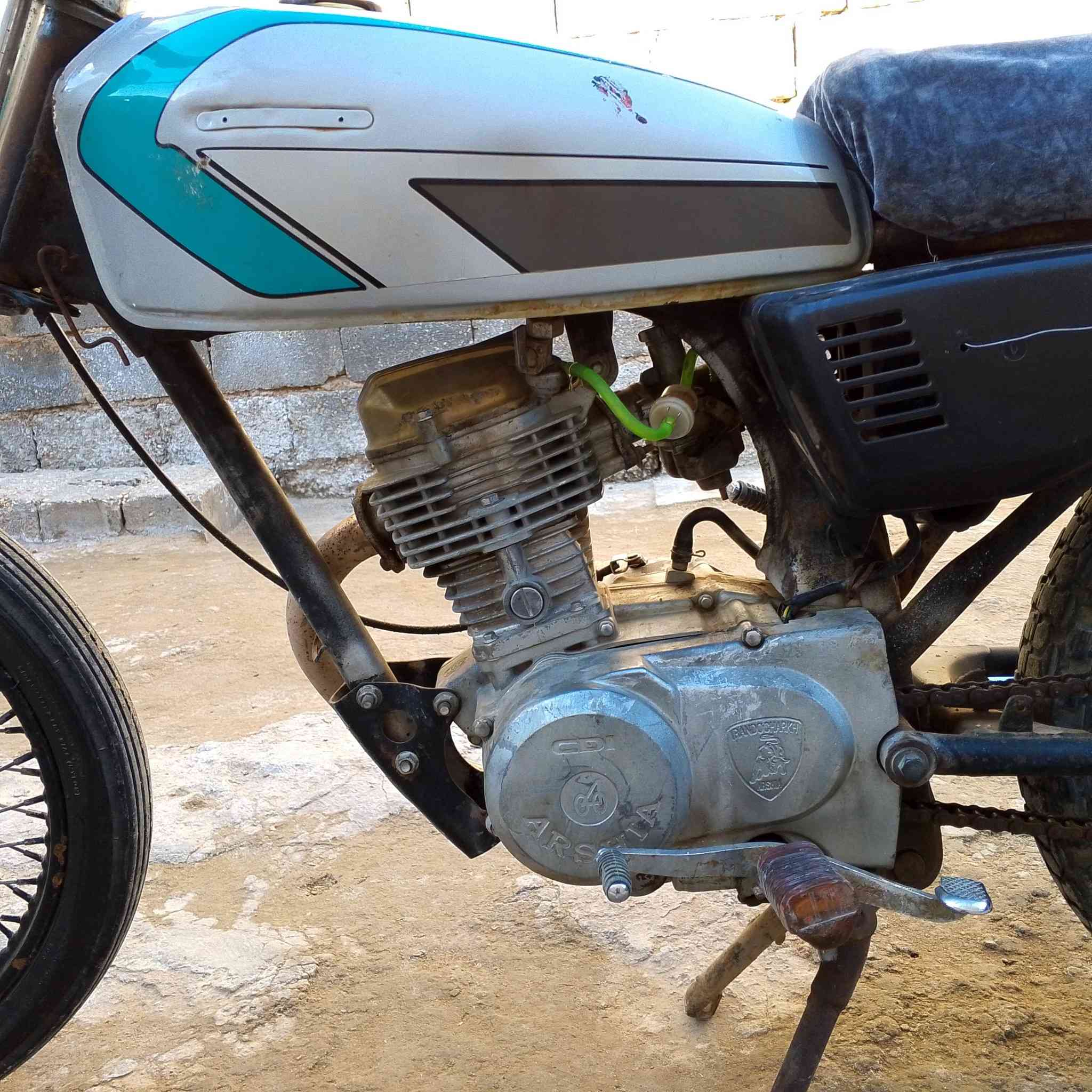 دراجه 4كيركلك مكفوله من السرقه
مكينه حلوه دراجه توديك وجيبك مال شغل السعر 175
نجف كوفه استفسار اتصل ***********
