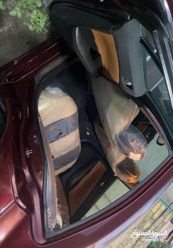 السلام عليكم 

نيسان ماكسيما 2012

فول مواصفات عليها ادامة شاملة 
نوزلات
مسطرة نوزلات
بلكات
مجاول
حساسات 
عبوة فيت بم
حدادية
تايرات تخم نظيف
تحكمات ستيرن
تحكمات كشنات
كامرة خلفية
فتحة سقف
دوشمة و تغليف داخل جديد
السيارة خير من الله نظيفة على ايدي محرك كير ستندر  السيارة صرفها جدا جدا قليل 

حادثها زاوية الباب خلف السائق من جوه و معمره على كدها اي قطعه بالسيارة بلادي ما مفتوحه قطع بلادي جميعها

رقمها اربيل تحويل مباشر السعر 87 و بيها مجال مكانها بغداد عويريج او شمال بابل

*********** بغداد, العراق
