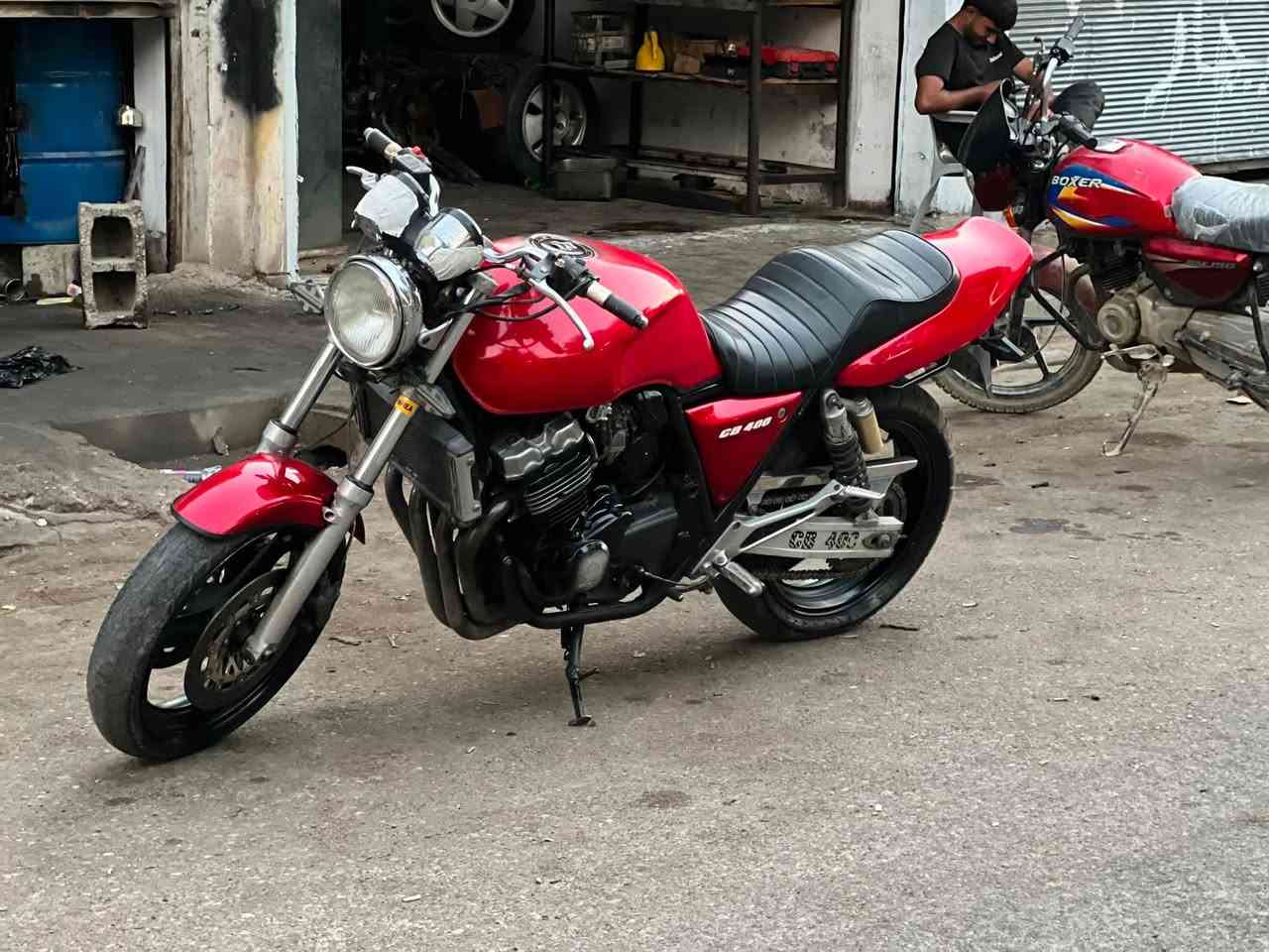 دراجه لبيع سيبي 400جيل اول دراجه حلوه ونضيفه بس بي صرف قليل تيراته نضيف كهربائي كله شغال سعره 8ورقات وبي مجال حك الجيه مكاني كركوك قادسية رقم المبيل ***********
