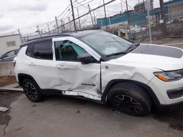 السلام عليكم. 
جيب كومباس 2020 رقم بغداد 
تريل هوك اي استفسار الاتصال ***********
باب مبل وجاملغ  نفس الون
