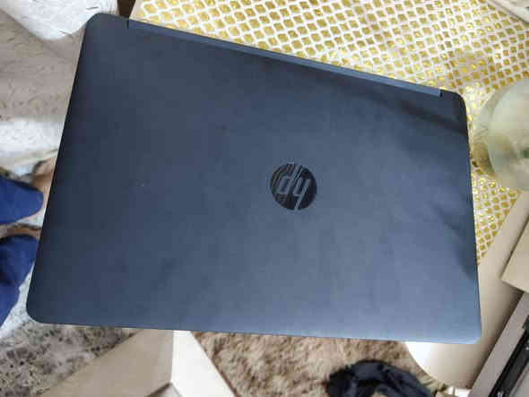 HP probook حجم 15.6 الكبير
ضخامه  وكارت شاشه خارجي AMD 2 ويه الشيرا 6 كيكا 
معالج cori5 g4 
hard.  ssd256
ram8
بطاريه اقل شي ساعتين

نضافه جهاز 98 ملحقاته كاملة 
مكاني بغداد  
سعر 150 ماكو هيج نضافه وحجم شاشه بهيج سعر 
سعر قفل رقم ***********
