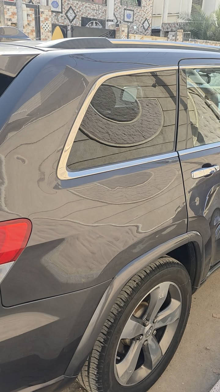 جيب  لاريدو 2015 اوفر لاند
رقم بغداد لون فيلي فول مواصفات 
 الضرر البنيد فقط مصبوغ جاملغ أيسر مبدل بلادي نفس اللون السونار مرفق
مكينه جديده صدر جديد طقم تاير جديد
باقي التفاصيل على الرقم ***********
