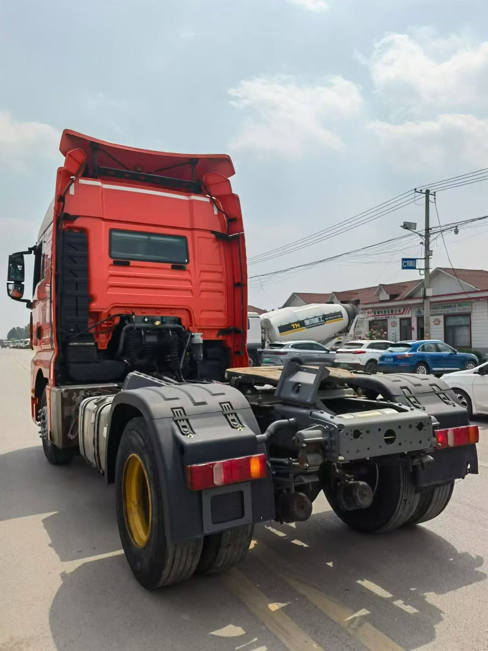 للبيع شاحنة جرار Shandeka 2021 (سنجل ديفرنس)
🔧 المواصفات:

* 📅 الموديل: 2021

* ⚙️ الدفع: سنجل (4×2)

* 🔥 المحرك: MAN 13 لتر – 480 حصان

* ⚙️ قير: أوتوماتيك من سينوتراك

* 🛑 فرامل: مبطئ هيدروليك Voith (فويث)

* 🚛 حالة ممتازة وجاهزة للعمل

💰 السعر: 14,000 دولار فقط

📍 السيارة موجودة في الصين

🚚 السعر لا يشمل الشحن

📩 للمهتمين تواصل خاص

WhatsApp +8613563726273


**إذا كنت صاحب هذا الإعلان وتريد حذفه لأي سبب، رجاءا أرسل رسالة إلى الدعم الفني**