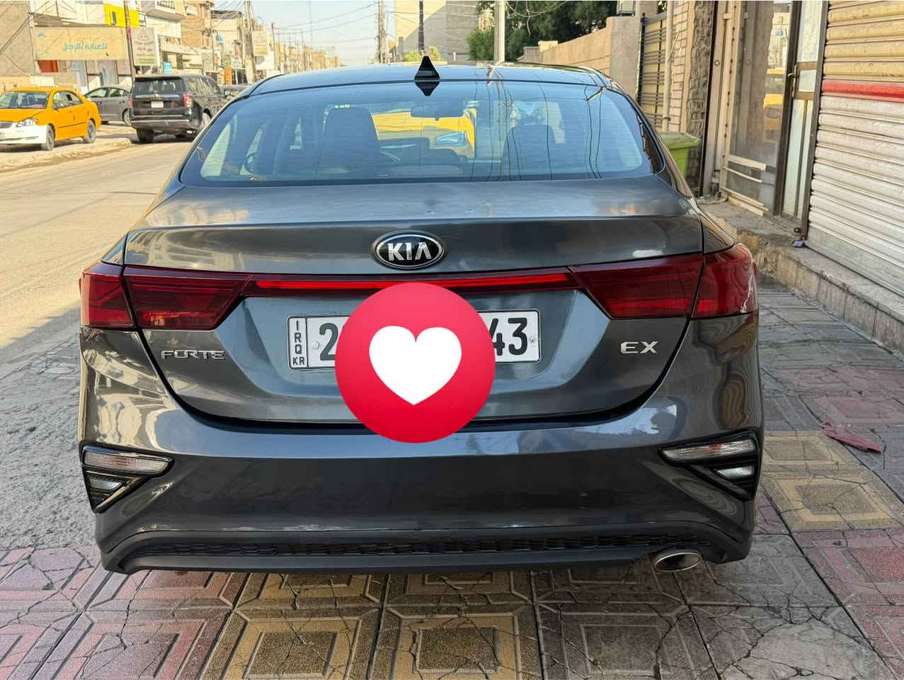 سلام عليكم سيارتي للبيع كيا فورتي ٢٠٢١ ماشية ١٦٠ الف كيلو مو ميل رقم أربيل بأسمي سنوية تحويل شوكت متحب مكاني بغداد الدوره شارع الطعمة المواصفات اشاير بالمري تحديد مسار توقف ذاتي تدفئ بالكشنات والستيرن تبريد ثلج قطعتين أمامي وخلفي حادثها قبق جنطه وهنا بغداد خشم الچاملغ الامامي أسم وصلحته حار والدعامية غيرتها اصليه مال تفصيخ  هذا رقمي *********** السعر 130$ وبيها مجال للطيبين والشراية

