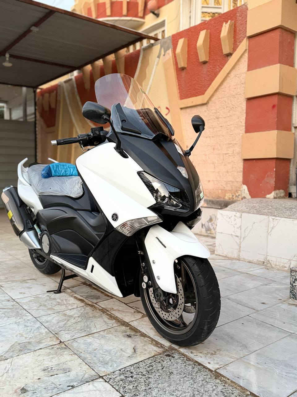 ابيض_TMAX14
دراجه ماشيه  23 الف
لون ابيض صدفي  
كفر +مكينه كفاله عامه جديده كلش
صور مزاد  3سوجاتـ
مكانه ناصريه مركز بصالحيه
سع ر    55ورقه
***********
