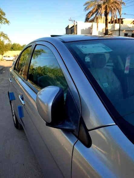 للبيع لانسر (قرش) خليجي موديل 2016 سيارة بعدهة عل وضع الشركة زيرووووووو  ماشية (32) الف سبيرررررر منازل
موصفات : شركة العامة 
سلايت
كامرة امامي خلفي 
حساسات 
شاشة ابل
كير اوتو
اشاير بل مري
محرك 1600
سبايدر بلادي 
كير محرك صبغ تبديل مكفولات
(رقم بغداد انكليزي بأسمي)
عنوان بغداد السيدية : السعر(130)
رقم هاتف : ***********
