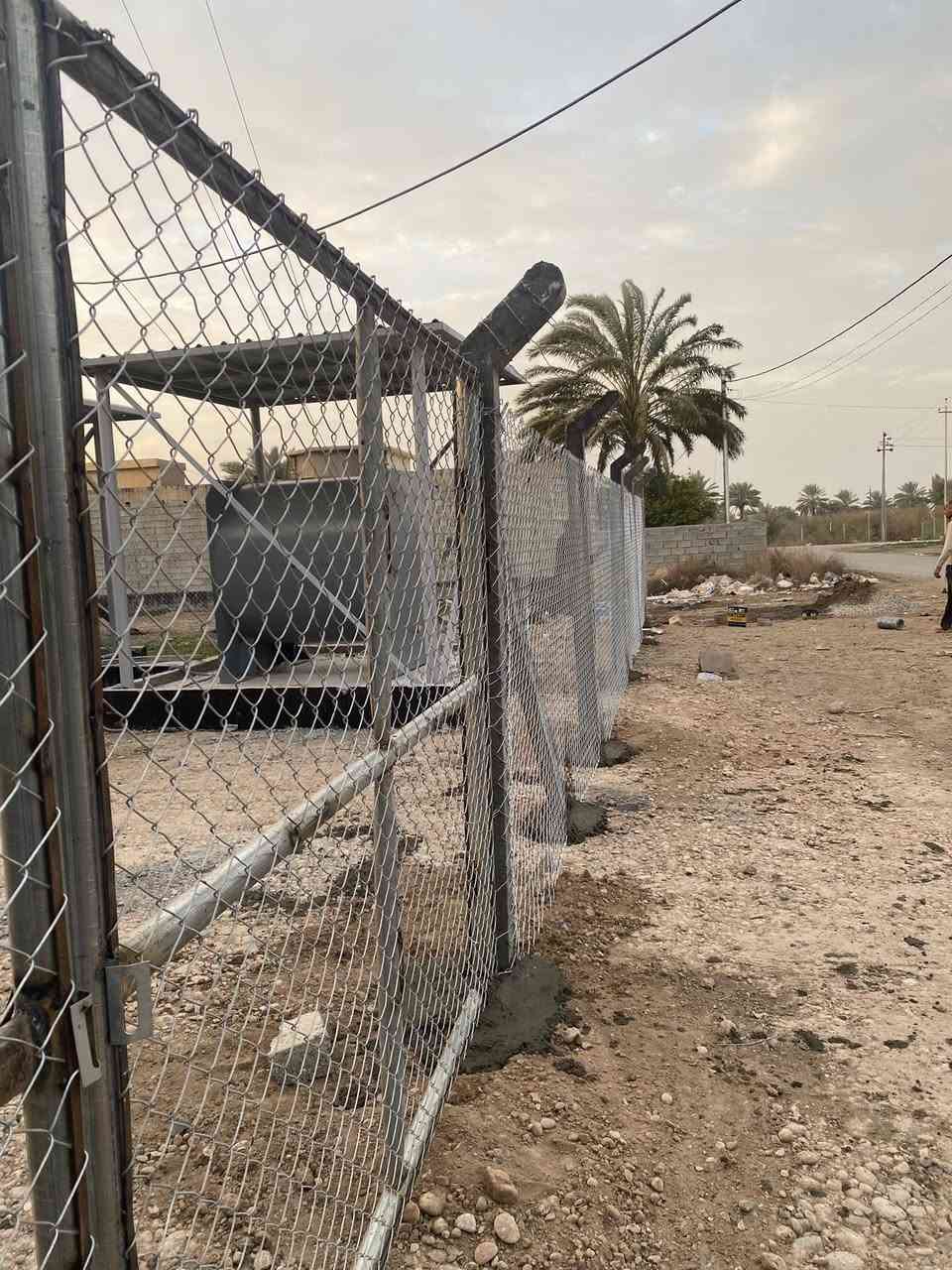 ***********
يتوفر واتساب 
مستعدون لعمل ونصب اسيجه  بيارسي بكافة أنواعها وشغل مضبوط و بأاسعار مناسبة وحسب المواصفات والمساحه نعمل في جميع محافظات العراق الحبيب 🇮🇶
