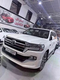 للبيع   تيوتا لاندكروز 2019  ساز باب اول فول 1/1 V6 4000cc بيه تبديل ا...