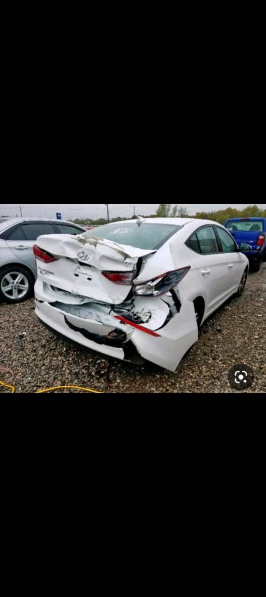 السلام عليكم
النترا ٢٠١٨ فول مواصفات
 رقم بغداد بأسمي
صور الحادث بالمنشور 
بدون يرباك البجم كبس
بيهه تكشير مأشر عليه بنيد وقماره
 ومبقيهن على حطتهن ماصابغهن
 سعرهه ١١٦ وبيهه مجال مكاني بغداد الشعب
***********
واتساب
