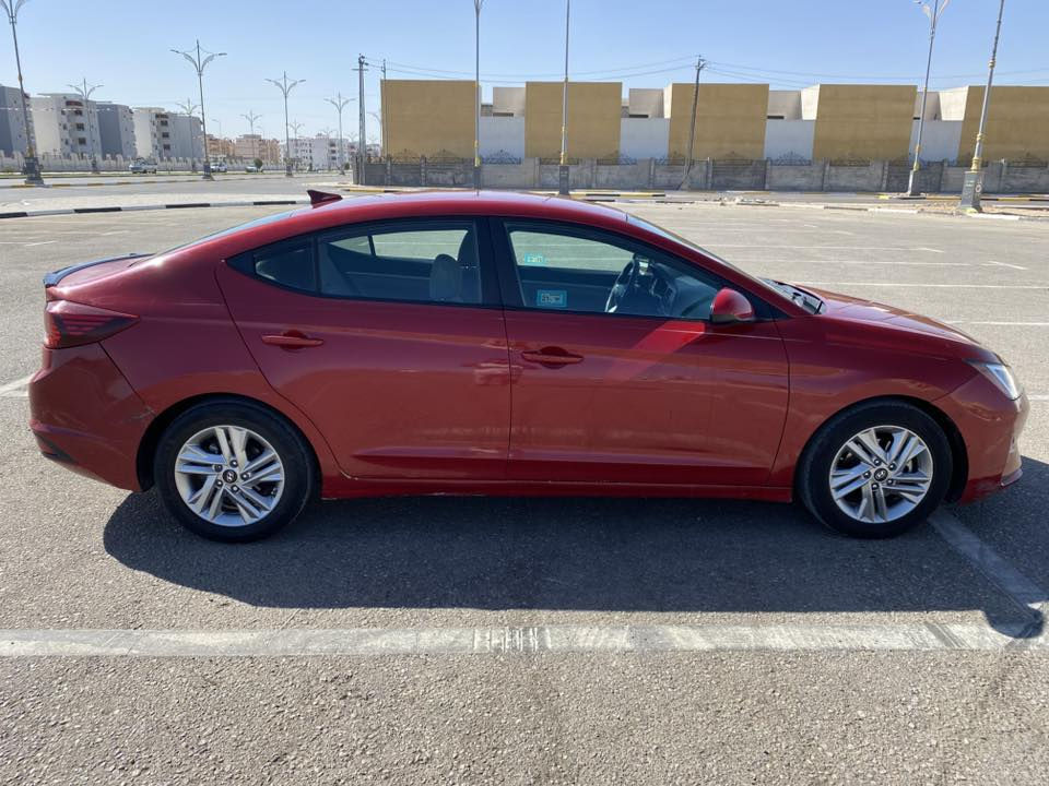 السلام عليكم
النترا وارد أمريكي 2020
حادثه فقط قبق جنطه بدون دواخل 
وبيه بارد بلقماره اثر تحميل 
السياره رقم اربيل وكاله ثاني يوم باسم شركة سنويه بعده ماساقطه 
السياره كلش حلوه ماشيه 73
بدون ارباك بجم كبس 
السونار مرفق 
شاشه وكامره وحساس 
ورادار جانبي وتبريد منفصل 
وتحكمات 
ومكينة ٢٠٠٠دوش 
كير At
سيارة جاهزه مكاني كربلاء السعر ١٢٠وبيه مجال 
***********
