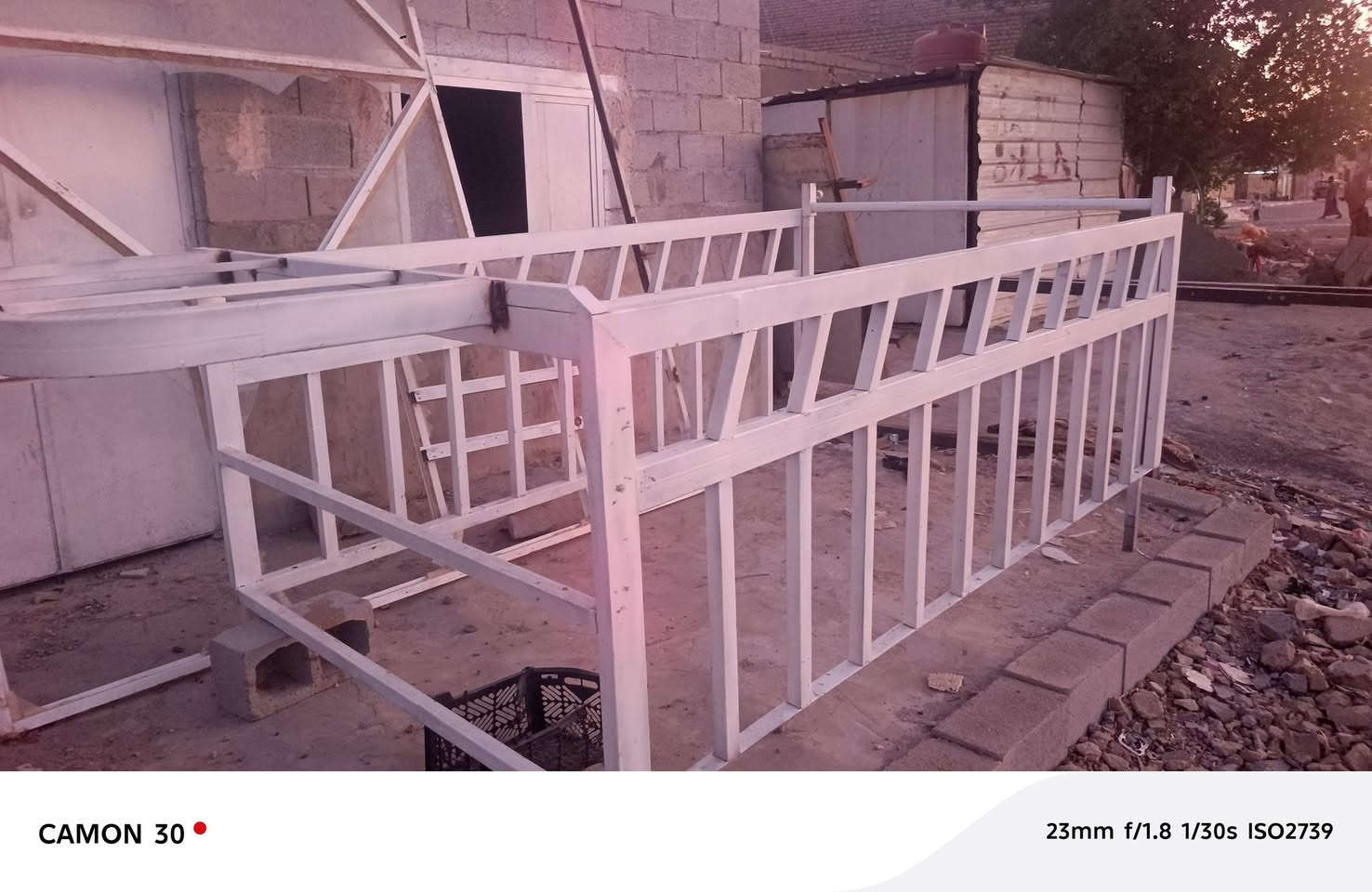 سلام عليكم
محجر كيه نثيه
البيع تفصال جديد 
حديد مليم ونص 
سعر 300
المكان العماره 
***********

