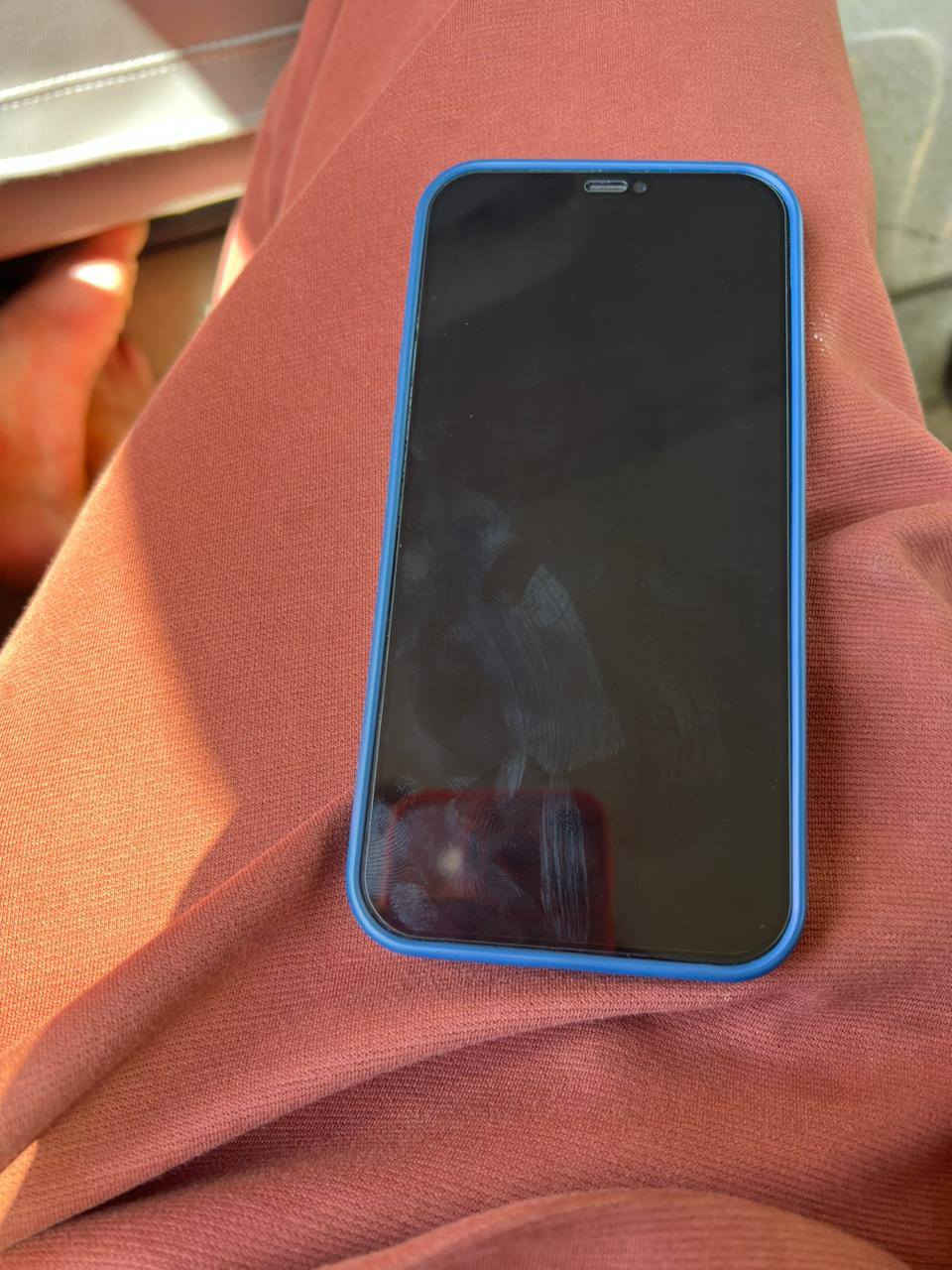 السلام عليكم
ايفون 12 برو ماكس جهاز نضيف
 مامفتوح  برغي عده الضر موضح
 بصوره ذاكره 128 جهاز نضيف 
ه‍ /***********
بي واتساب
