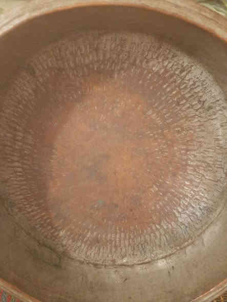 طشت نحاس احمر قياس 55 سنتم وزن ثقيل السعر 60 الف نهائي يوجد توصيل ***********
