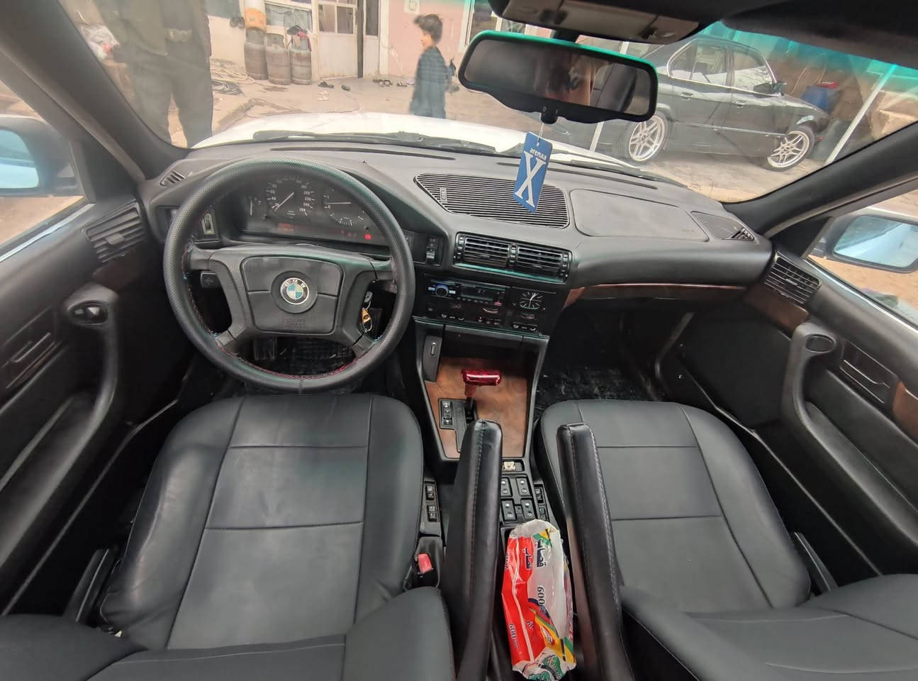 للبيع فقط ثلاث قطع صبغ اوربي
فول مواصفات بس موسلايت لاصرف ولا بخار دواخلها نضيفة ساجي كشنات جلد مابية اي ضربة صبغ بلادي احلى من صورة تخم صدر لوك سيارة نضيفة مال البيت بجم عريض دعامية لدعامية بدون ضربة سنوية جديدة لحد 28 تحويل ثاني يوم تبريد تدفية شغالة سعر 71 بي مجال للطيبين ***********   ***********
