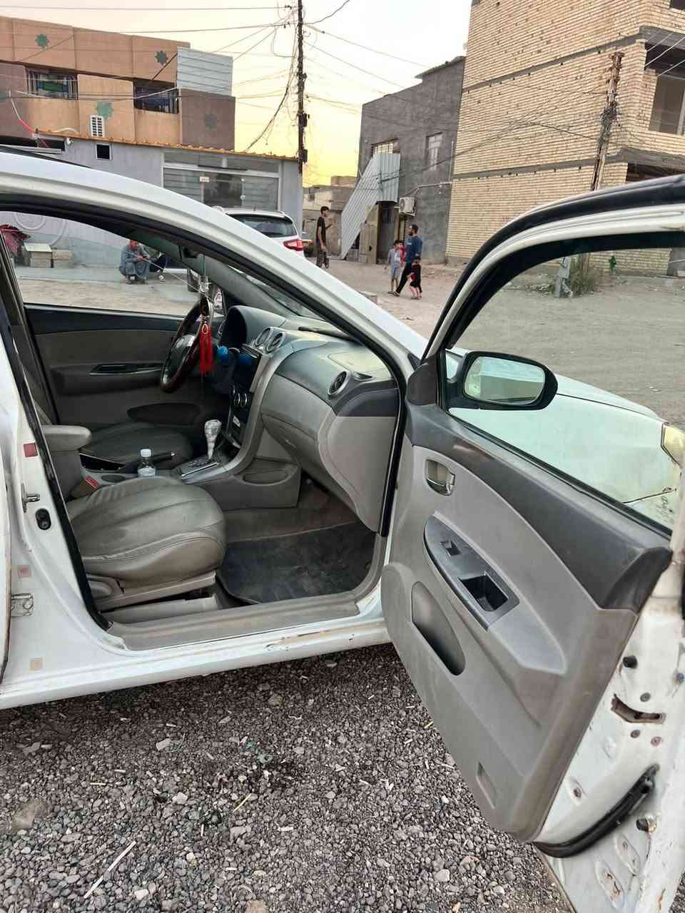 سلام عليكم بي واي دي جي ثري 2013 رقم نكليزي بغداد سياره مصفرهمن المرور تحويل ثاني شاشه تشغيل عن بعد كير اوتوماتيك محرك خير من الله تبريد شغال سنويته 28 بس مرات الكير يبوش السعر 46 وبيه مجال عنوان بغداد أبو غريب ***********
