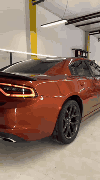 22 اصل. رقم بغداد  ماشيه 35 الف 
تقريره حالوب بنيد رقماره بسيطات كلش 
كبس شركة السياره  سعرهه 290. سياره جديده كلش 
***********
