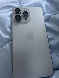 ايفون 15 • شاشه مبدله • بطاريه ٨٧