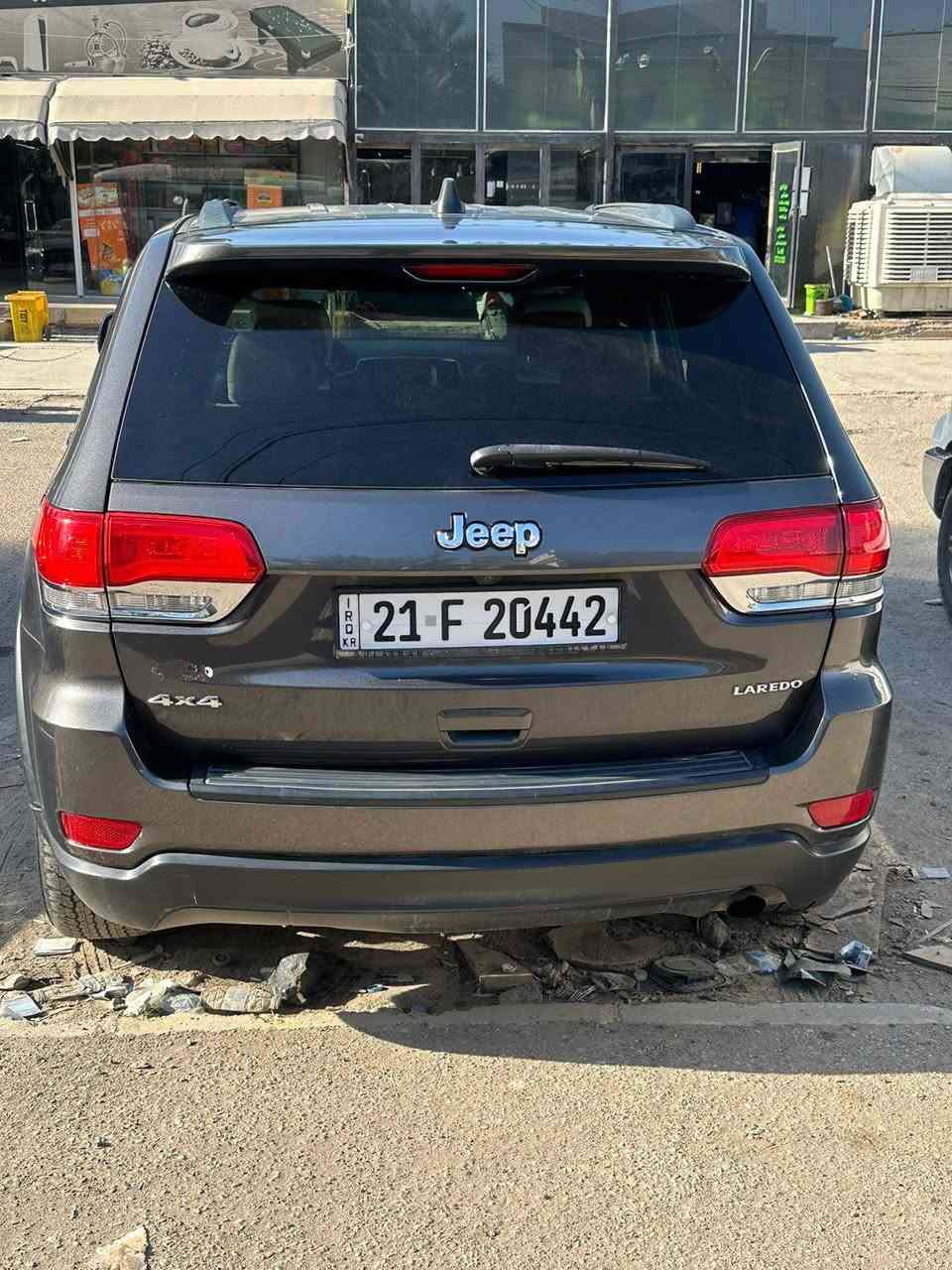 يدور نضيف ومكفول جيب لاريدو 16امريكي كلين تايتل وسونار صورة مرفق بل منشور محرك كير شرط فحص رقم سليمانية جديد بسمي شرط تحويل تراية كلش حلو حدادة صدر حلوة مكان سيارة بغداد سعر 188رقم ***********
