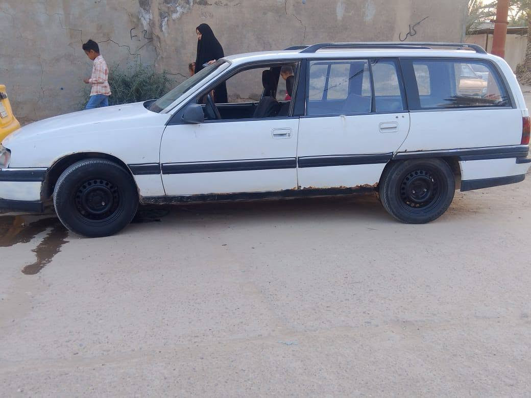 اوبل اوميغه موديل 1993مكينه الفين ماكو اي غرامات رقم كربلاء وبيها باركود السعر 20وبيها مجال حك الجيه رقم هاتف ***********
